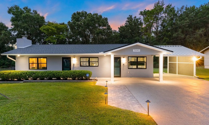Belleview Apartamento | Newly renovated stay with updated appliances, sunny interior, & W/D - dogs ok