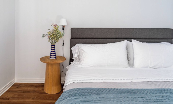 Kew Gardens Hills Casa | Newly renovated townhome with AC in Queens