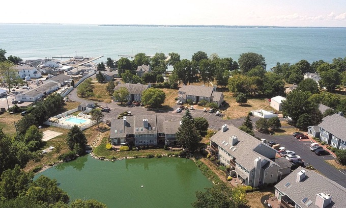 Kelleys Island Condominio | Newly renovated 2-bedroom condo with WiFi, AC in lovely Kelleys Island