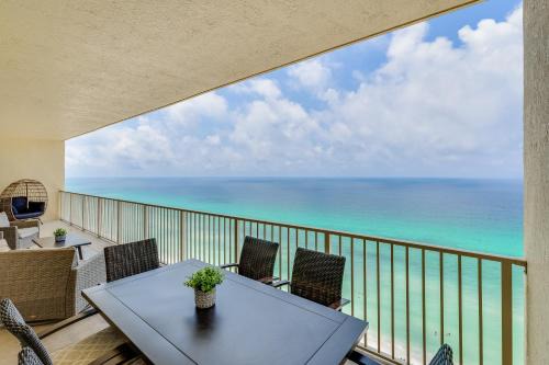 Thomas Drive Casa | Newly Renovated Luxury OCEAN FRONT Condo! Top Floor Condo with PENTHOUSE OCEAN VIEWS!
