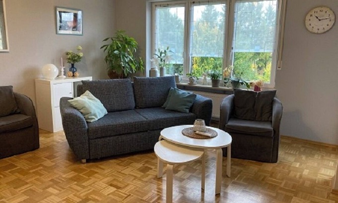 Uettingen Apartamento | Hermoso, recién amueblado apartamento de la derecha en la ruta romántica