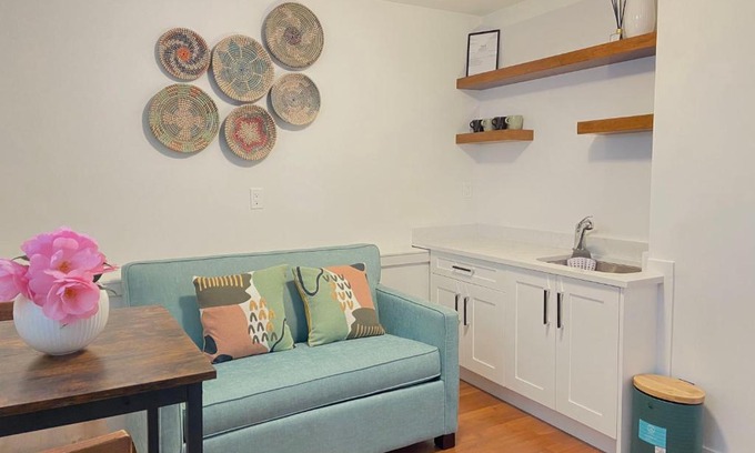 Knight Casa | Newly Renovated Walkout Basement in Vancouver with Separate Entrance
