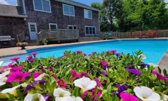 Westhampton Casa | Newly renovated Westhampton escape near beach