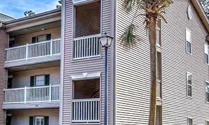 Pawleys Island Condominio | Excelentes tarifas !! Contacto para tarifas especiales de septiembre / octubre. Cerca de la playa y piscina / spas