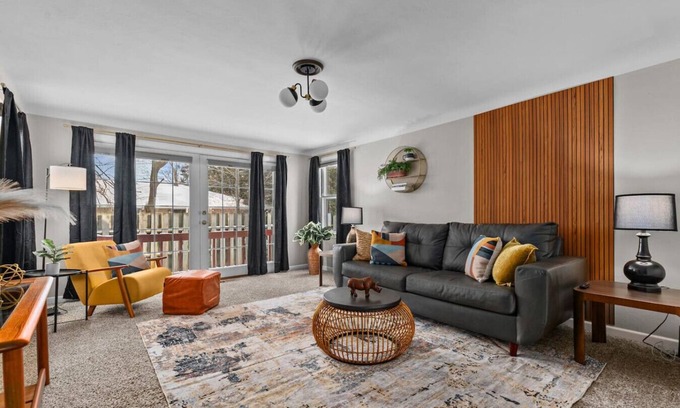 Green Bay Casa | Newly Updated!DiscountMonthlyStays/PetsWelcome!