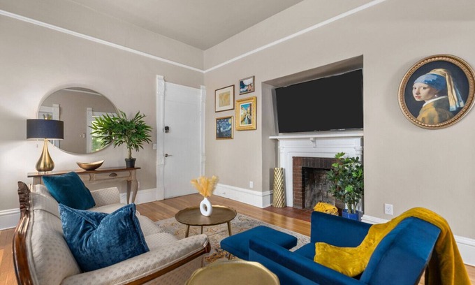 Neenah Apartamento | Newly Updated|Historic|PETS!