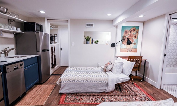 Washington Park West Apartamento | Newly Updated! Private Basement Studio in Denver