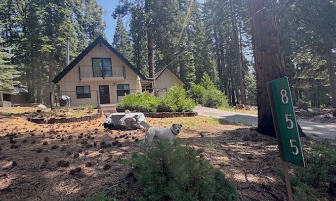 Lake Almanor Country Club Casa | Newly updated 4-bedroom house with AC, WiFi in serene Lake Almanor Country Club