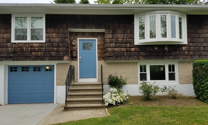 Easton's Point Casa | ¡Cocina y baños recién renovados! Barrio Easton Point