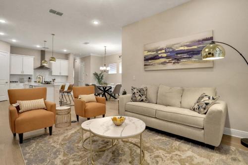 Hyde Park Casa | Newport Retreat