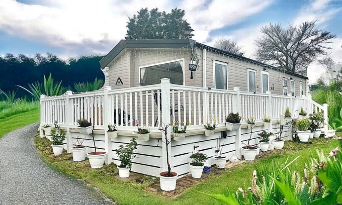 Newquay Cabina | Newquay Seaside Lodge Retreat with Hot Tub