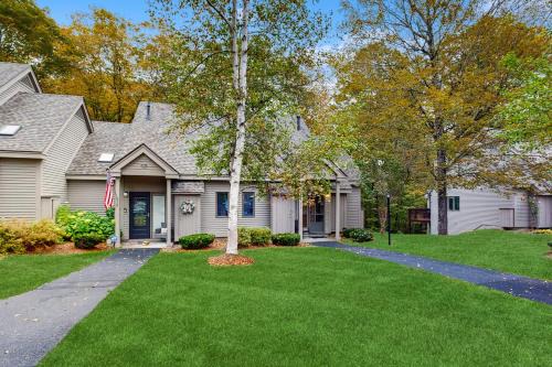 West Hartford Apartamento | Newton Village 1A