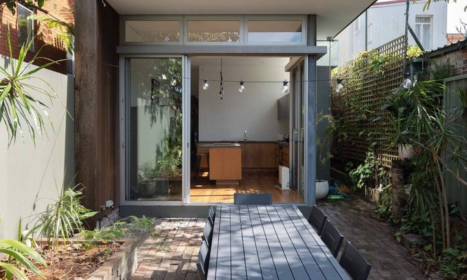 Newtown Casa | Newtown Terrace House Oasis w Parking & Air-con