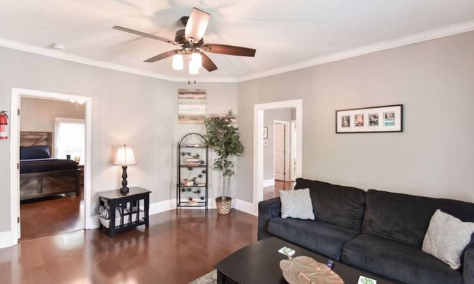 Kings Mountain Casa | Next Bet Lodge near Two Kings Casino