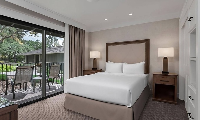 Napa Hotel | Next-Level Fun! 3 Convenient Units w/ Kitchen, Outdoor Pool, FREE Parking!