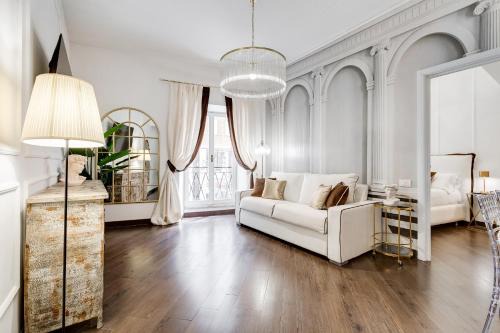 Rione IV Campo Marzio Casa | NEXT TO BVLGARI HOTEL - RomeDreamHome