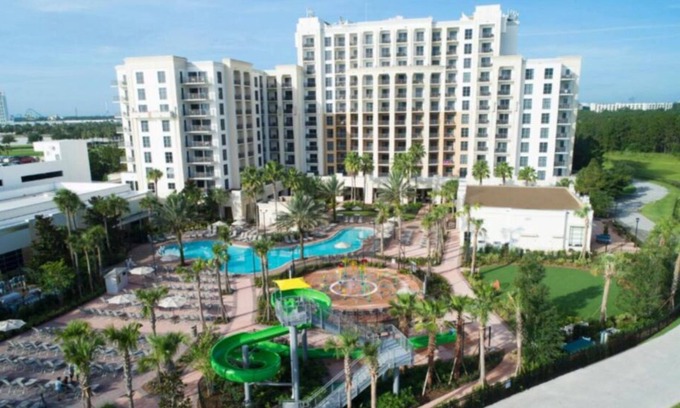 Florida Central Atlantic Coast Complejo | Next to EPIC UNIVERSE! Incredible 2-Bedroom/2 Full Bath with Living & Kitchen