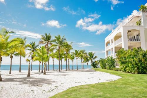 Playa Blanca Apartamento | Next to Puntarena Beach Club! - Amazing Balcony - Sleeps 6