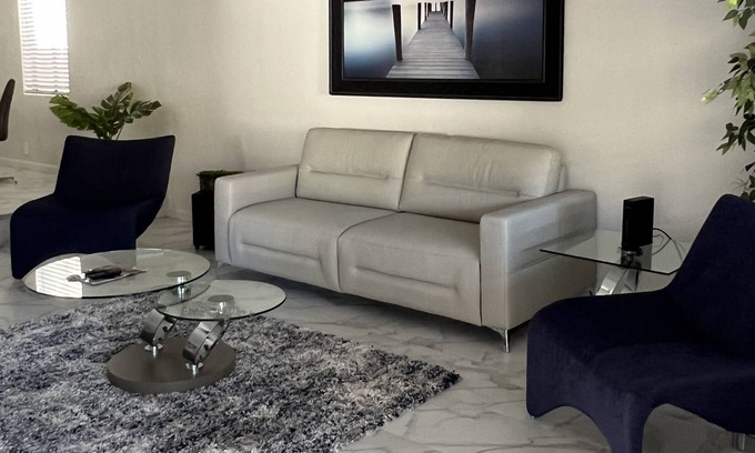 México Casa | Next to the border remodeled 2 bed/2 bath
