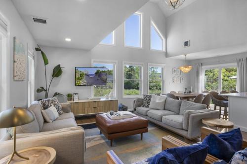 Southold Casa | NF Wine Country Retreat with Dock