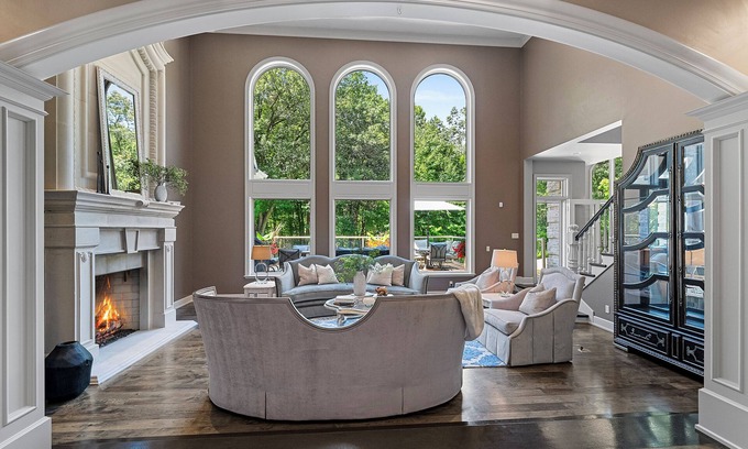 Green Bay Casa | NFL Draft Luxury home Green Bay w/ hot tub-sleeps 10