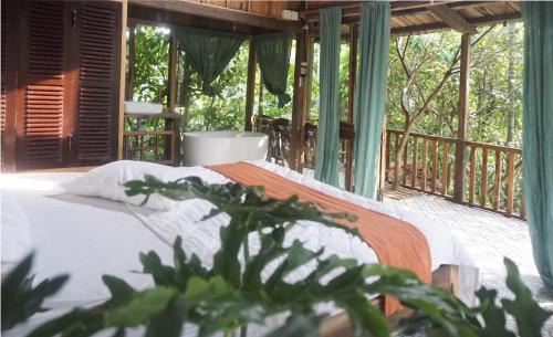 Hue Casa | Nguyet Bieu Riverside