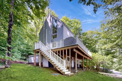 Campton Casa | NH Mountain Retreat