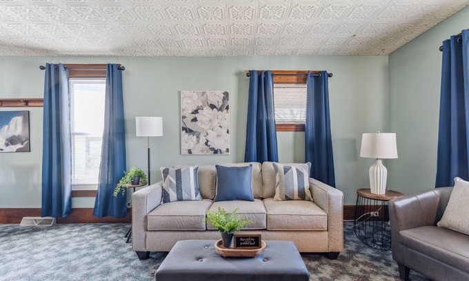 Niagara Falls Casa | Niagara Falls Getaway: Perfect Place to Unwind by RedAwning