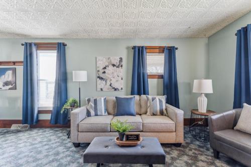 Niagara Falls Casa | Niagara Falls Getaway- Perfect Place to Unwind home