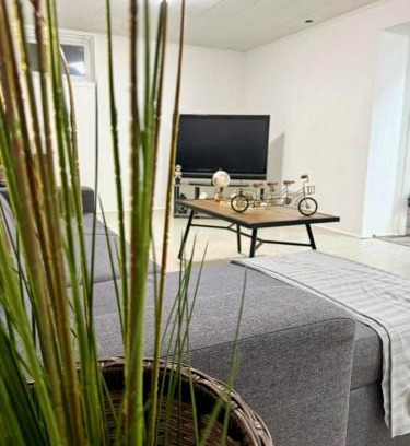 Thorold Casa | Niagara Family Getaway - Wi-Fi
