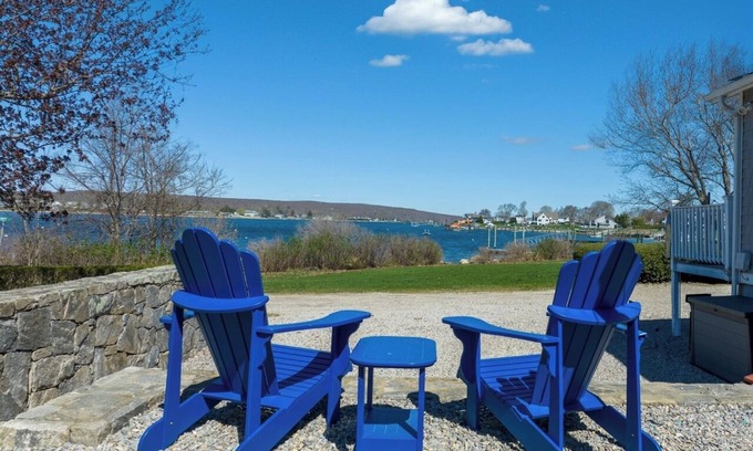 Niantic Casa | Niantic Shoreline Home - Amazing Views - Walkable to Dining/Beach/Shops