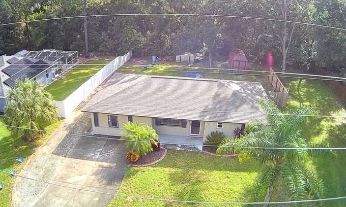 Summerfield Casa | Nice 2/2 house just 3 blocks from The Villages! Serene privacy with forest view!