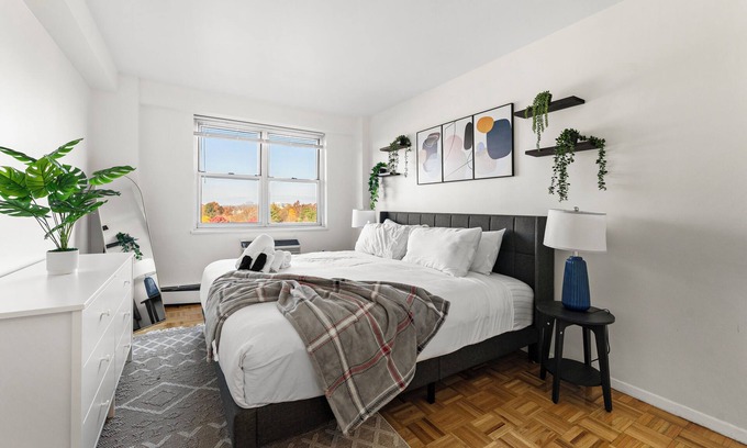 North Brookline Apartamento | Nice 2bd/1.5ba near BU 8346