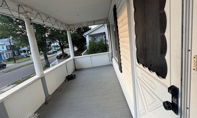 Johnson City Casa | Nice 3 bedroom house with fully private bathroom in heart of Johnson City