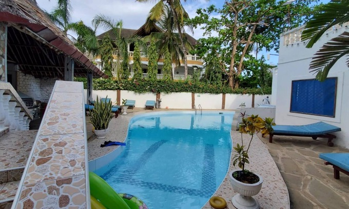 Galu Beach Villa | Nice and Cosy Studio En-suite, Kitchenette, Kenya