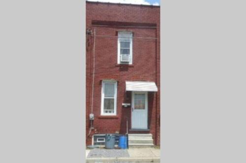 Johnstown Casa | Nice and cozy home for a business or family stay.