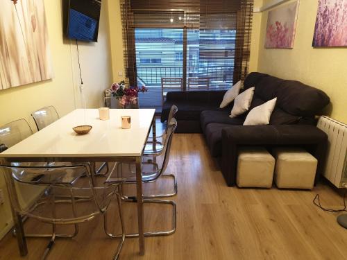 Mollet del Valles Apartamento | Nice and sunny apartment near Barcelona