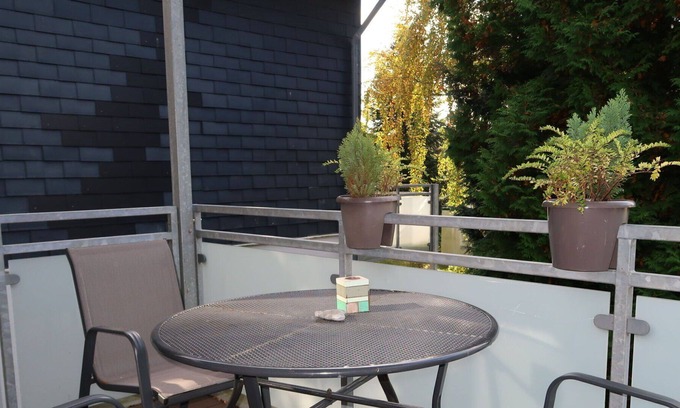 Warwerort Casa | Bonito apartamento en villa para 8 personas con WIFI, TV, balcón, mascotas permitida y aparcamiento