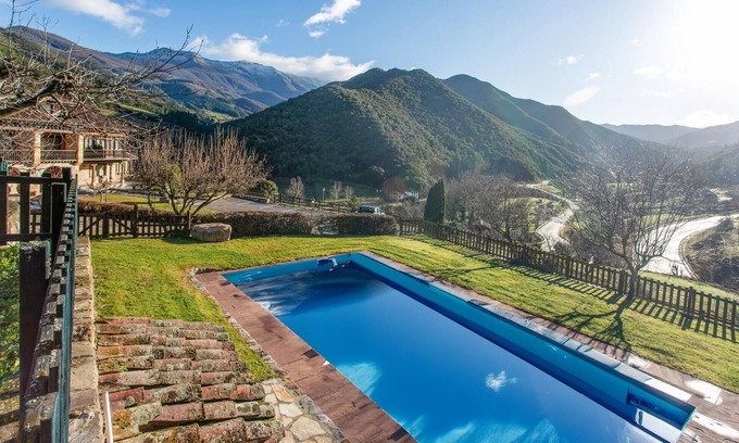 Cabezón de Liébana Apartamento | Nice apartment in Cabezon de liebana