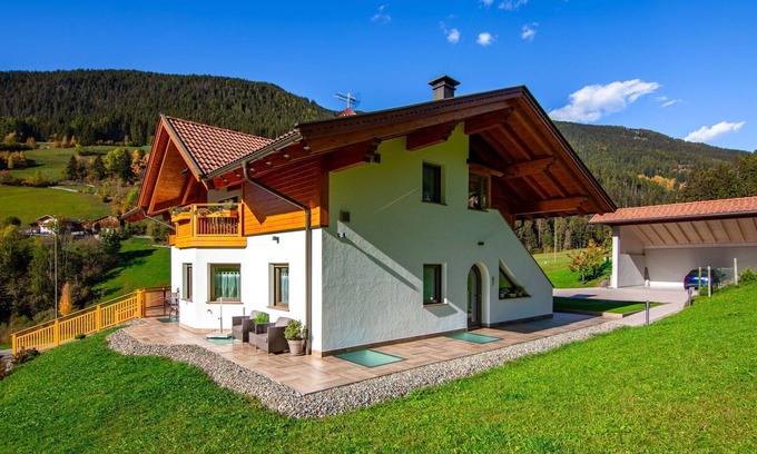 Sarentino Apartamento | Precioso apartamento para 6 personas con WIFI, TV, balcón y aparcamiento