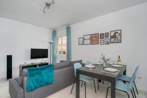 Fuengirola Apartamento | Nice apartment 20 meters from the beach