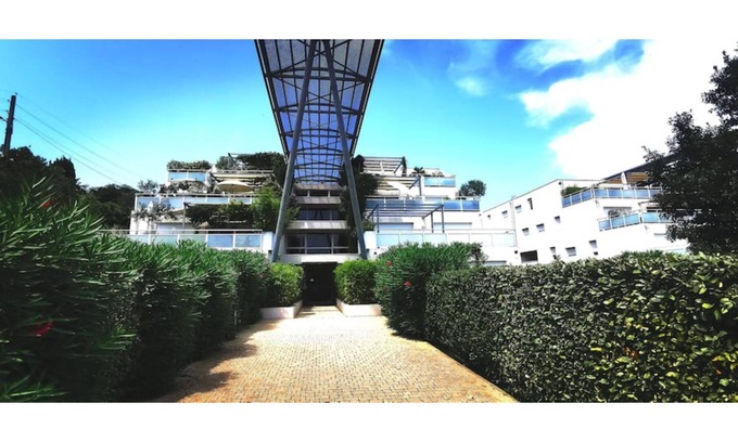 Les 3 Ponts Apartamento | Nice apartment F 2 with terrace and garden, swimming pool