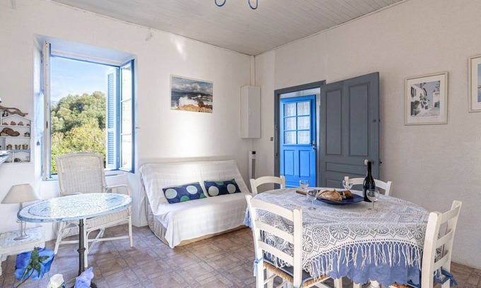 Porto-Vecchio Apartamento | Hermoso apartamento para 5 personas con WIFI, TV, balcón, mascotas permitida y aparcamiento