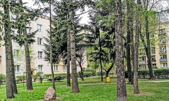 Wola Apartamento | Hermoso apartamento para 2 personas con balcón, vista panorámica y aparcamiento