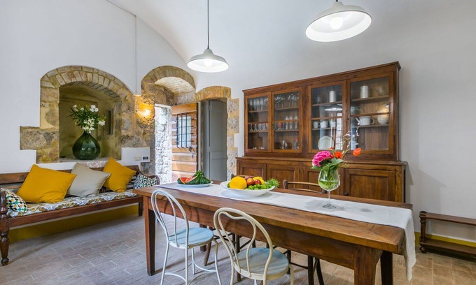 Stigliano Apartamento | Precioso apartamento con WIFI, TV, patio, mascotas permitida, vista panorámica y aparcamiento