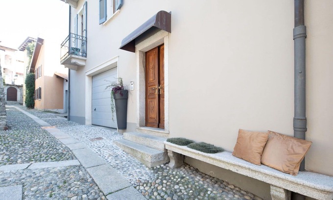 Mergozzo Apartamento | Hermoso apartamento para 3 personas con WIFI, TV, balcón y aparcamiento