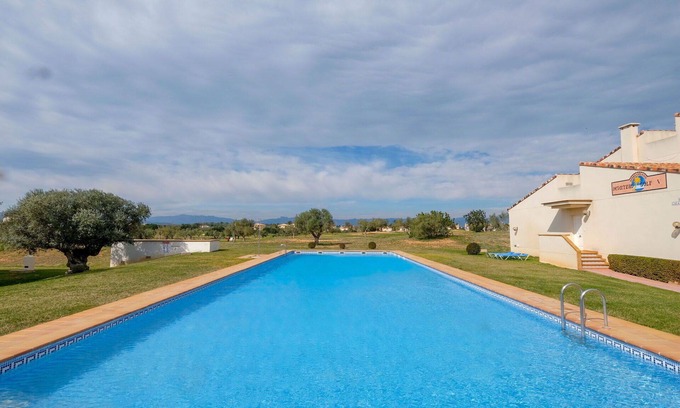 San Jorge Apartamento | Bonito apartamento para 4 personas con A/C, piscina, WIFI, TV, balcón y aparcamiento