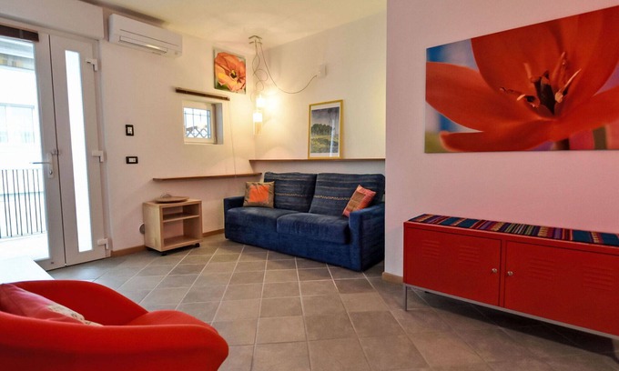 Morbegno Apartamento | Acogedor apartamento para 4 personas con A/C, WIFI, TV y terraza