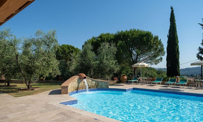 Peccioli Apartamento | Bonito apartamento con WIFI, piscina, A/C, TV, mascotas permitida, vista panorámica y aparcamiento