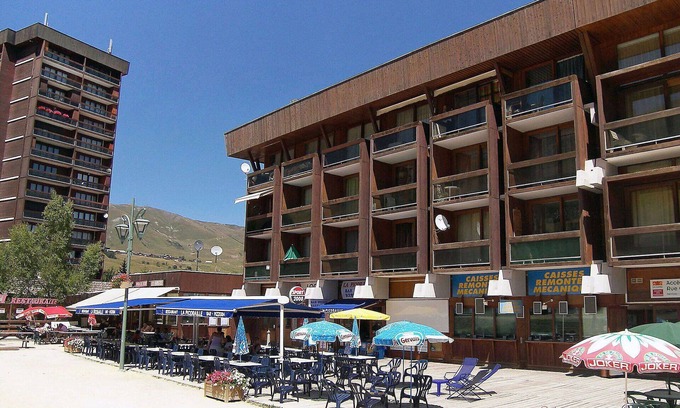 Villarembert Apartamento | Acogedor apartamento para 8 personas con piscina, WIFI, TV, balcón y aparcamiento